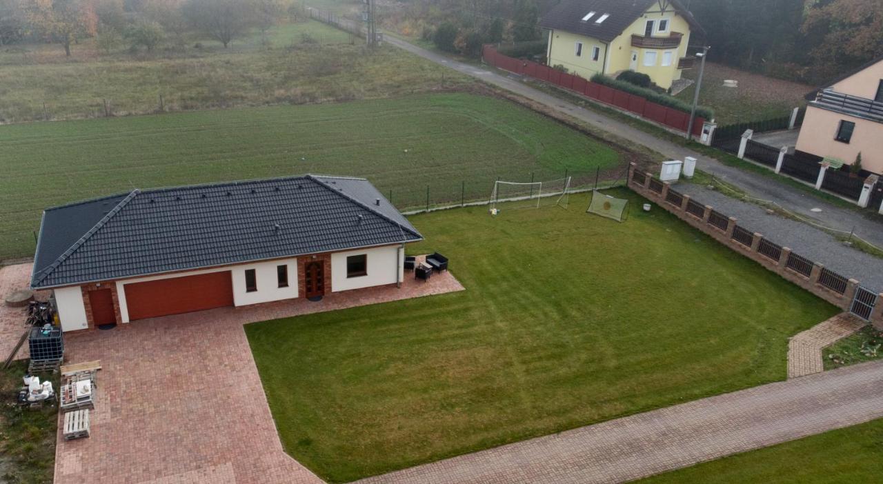 Apartman Uprostred Trojuhelniku Praha - Karlovy Vary - Plzen Kolesovice Екстериор снимка