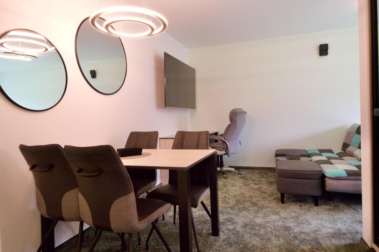Apartman Uprostred Trojuhelniku Praha - Karlovy Vary - Plzen Kolesovice Екстериор снимка